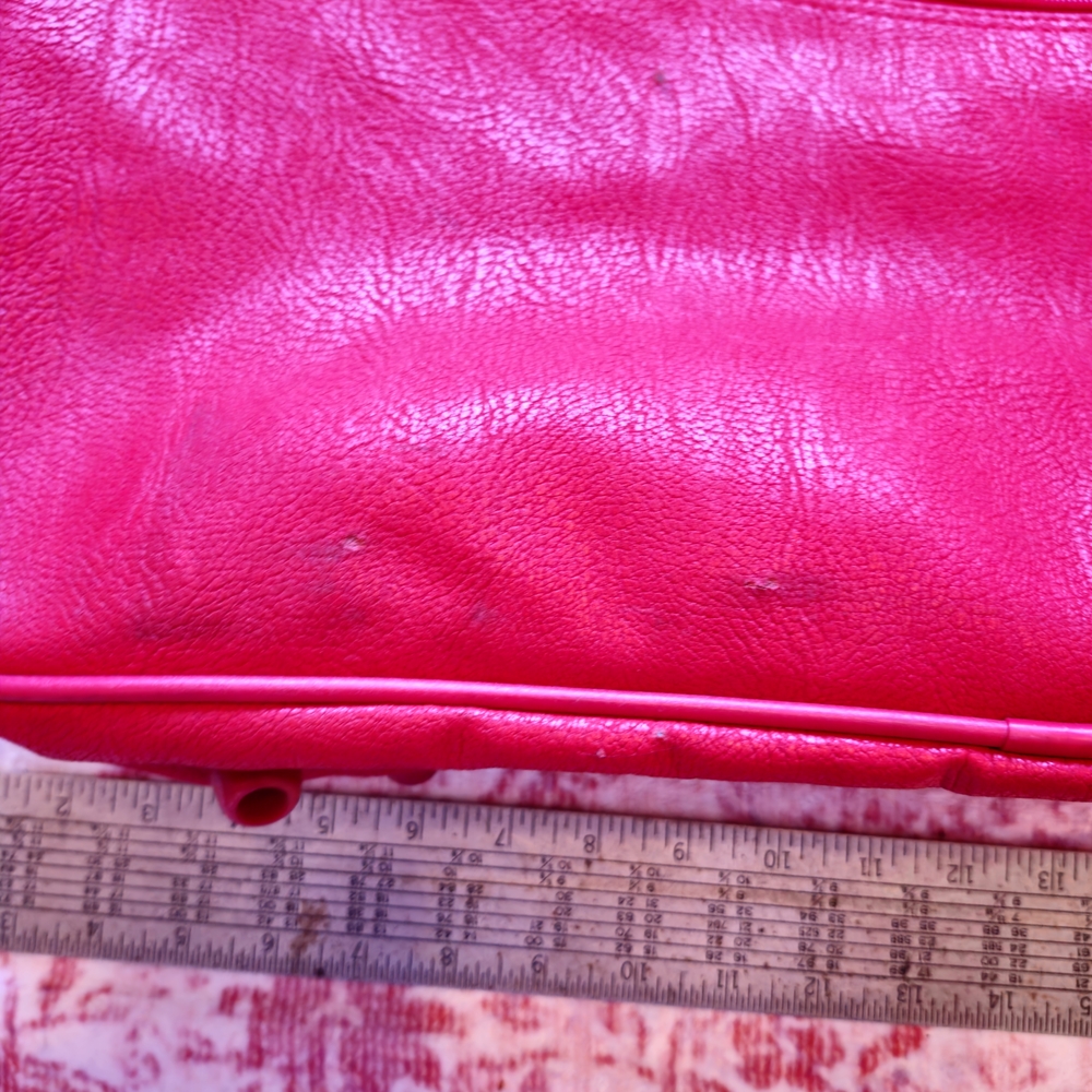 Vintage Amelia Earhart Elegant Red Travel Bag - Picture 2 of 10